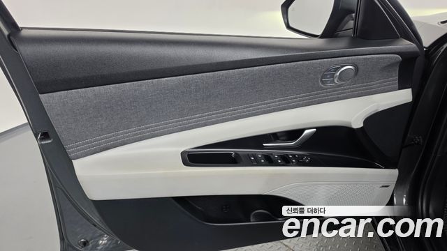 Hyundai AVANTE 2021 — photo 14