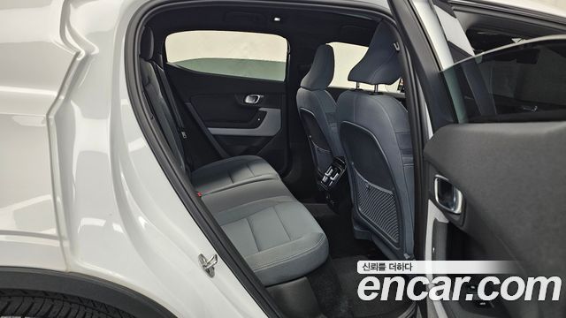 Polestar Polestar 2 2022 — photo 17