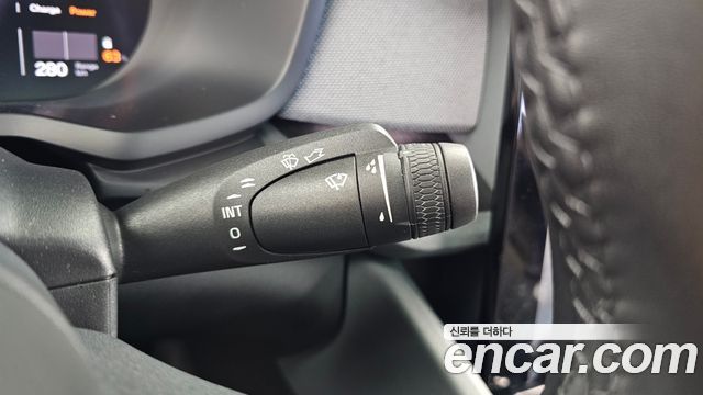 Polestar Polestar 2 2022 — photo 28