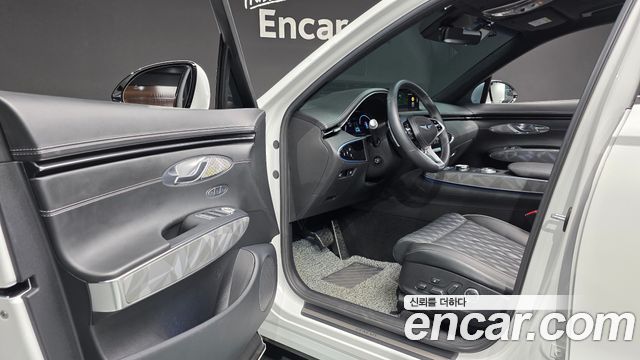 Genesis GV70 2022 — photo 13