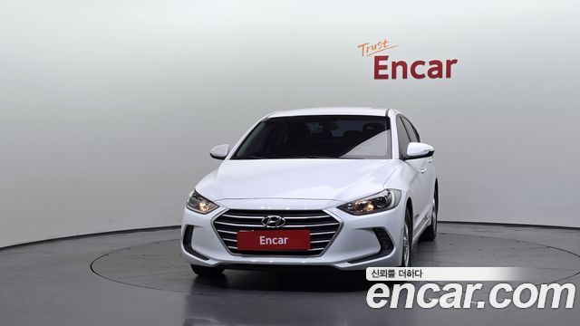 Hyundai AVANTE 2018 — photo 3