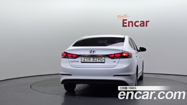 Hyundai AVANTE 2018 — photo 4