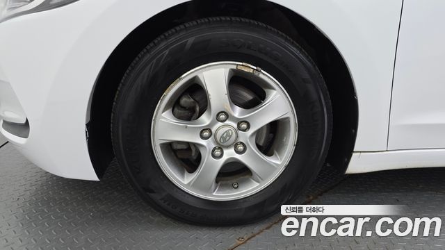 Hyundai AVANTE 2018 — photo 5