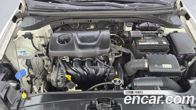 Hyundai AVANTE 2018 — photo 6