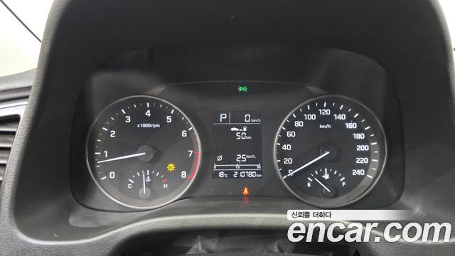 Hyundai AVANTE 2018 — photo 8