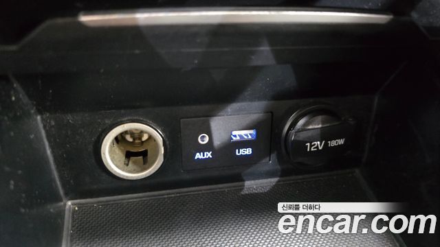 Hyundai AVANTE 2018 — photo 12