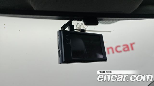 Hyundai AVANTE 2018 — photo 20