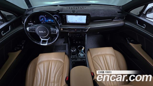 Kia K5 2023 — photo 10