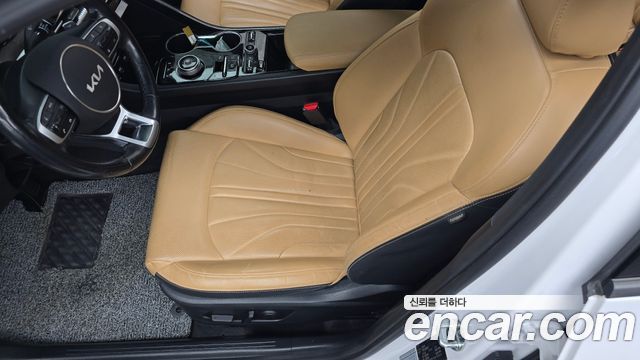 Kia K5 2023 — photo 24