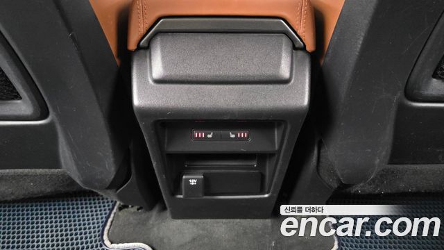 Land Rover Discovery Sport 2015 — photo 19
