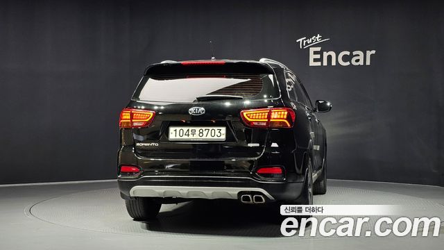Kia Sorento 2018 — photo 4