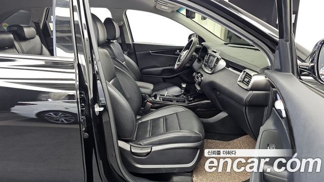 Kia Sorento 2018 — photo 17