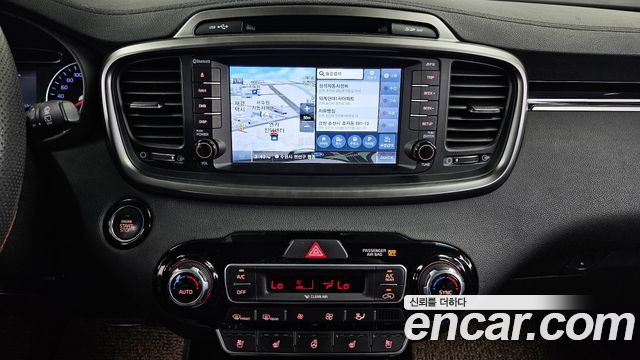 Kia Sorento 2018 — photo 20