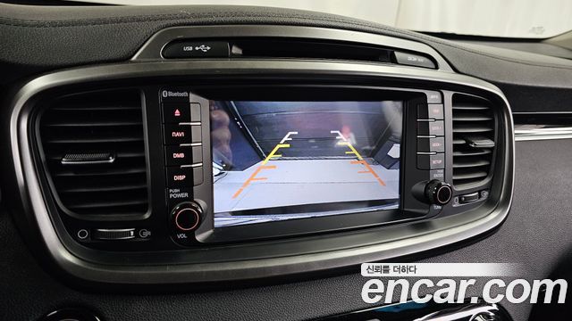Kia Sorento 2018 — photo 21