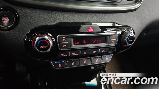 Kia Sorento 2018 — photo 32