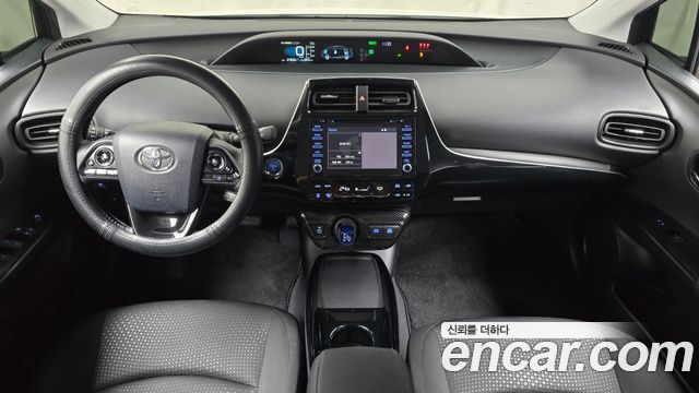 Toyota Prius 2020 — photo 10