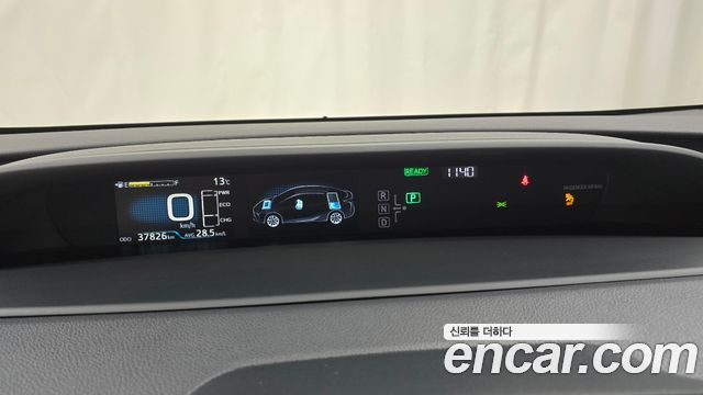 Toyota Prius 2020 — photo 11