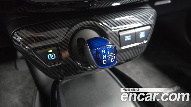 Toyota Prius 2020 — photo 12