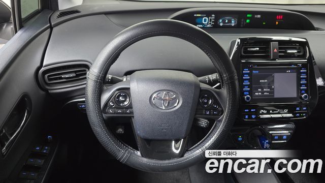 Toyota Prius 2020 — photo 18