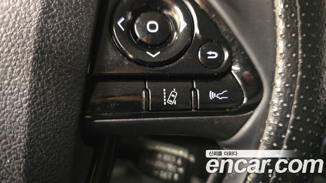 Toyota Prius 2020 — photo 24