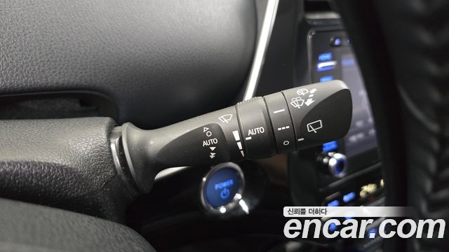 Toyota Prius 2020 — photo 26