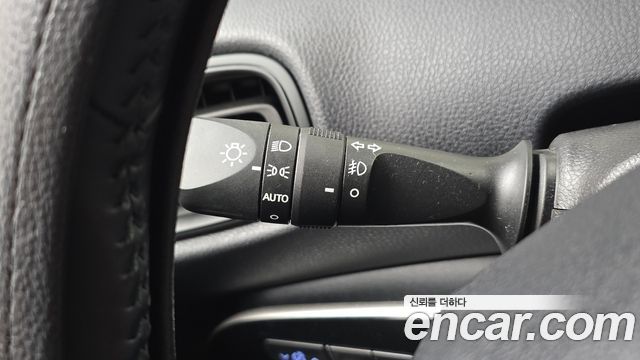 Toyota Prius 2020 — photo 27