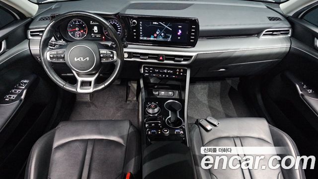 Kia K5 2022 — photo 10