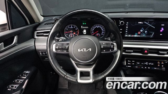 Kia K5 2022 — photo 19