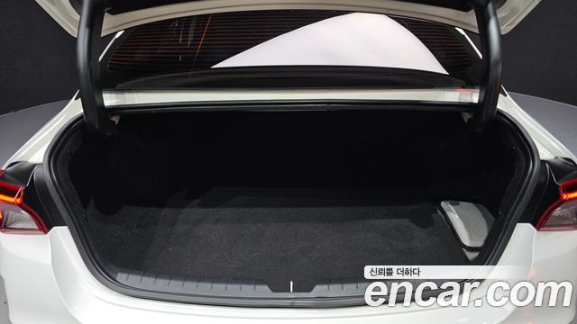 Kia K5 2022 — photo 26