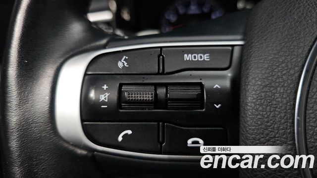 Kia K5 2022 — photo 28
