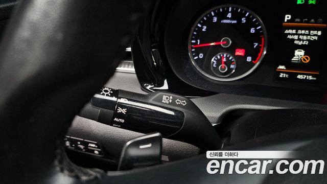 Kia K5 2022 — photo 29