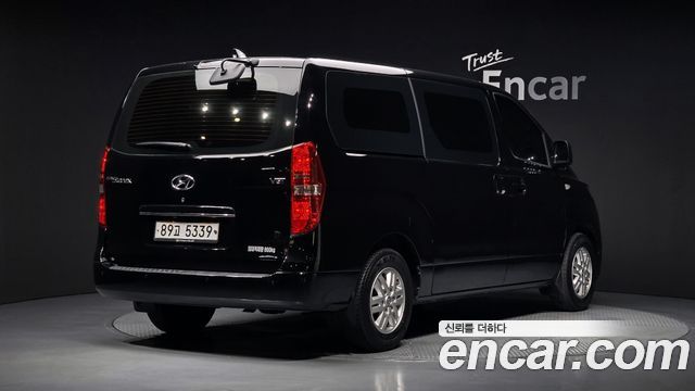 Hyundai Starex 2020 — photo 2
