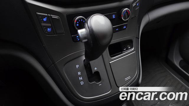 Hyundai Starex 2020 — photo 9