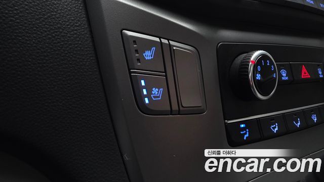 Hyundai Starex 2020 — photo 16