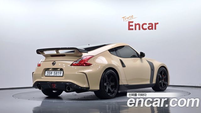 Nissan 370Z 2009 — photo 2