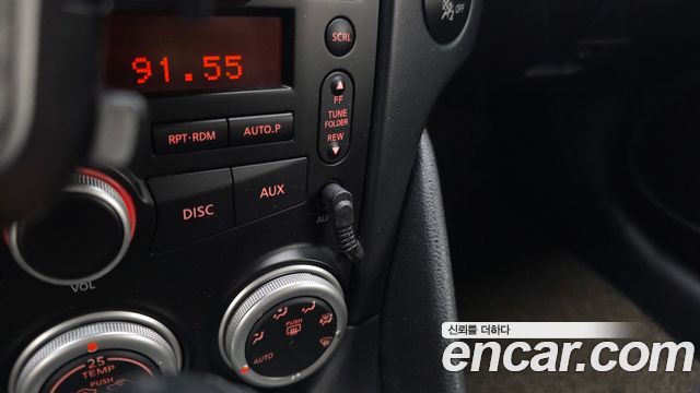 Nissan 370Z 2009 — photo 20
