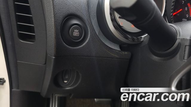 Nissan 370Z 2009 — photo 25
