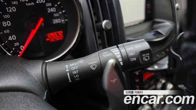 Nissan 370Z 2009 — photo 26