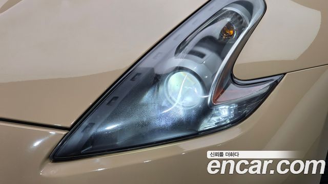 Nissan 370Z 2009 — photo 8