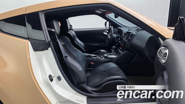 Nissan 370Z 2009 — photo 16