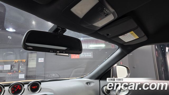 Nissan 370Z 2009 — photo 31