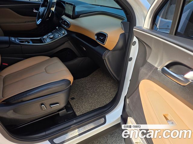 Hyundai Santafe 2021 — photo 12