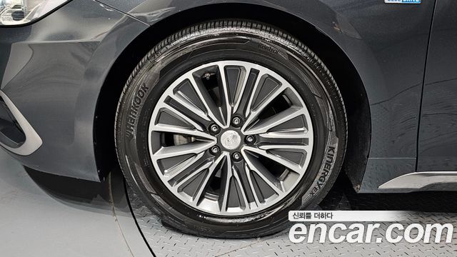 Hyundai Grandeur 2018 — photo 5