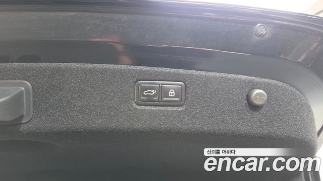 Kia K9 2022 — photo 21