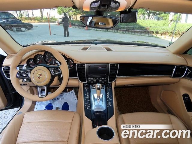 Porsche Panamera 2011 — photo 7