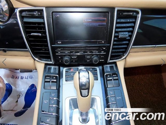 Porsche Panamera 2011 — photo 13