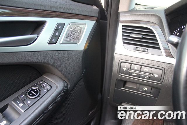 Genesis G80 2019 — photo 8