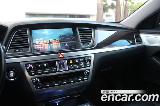 Genesis G80 2019 — photo 12