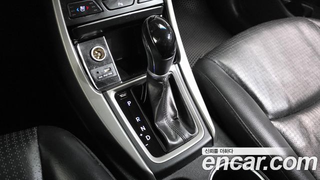 Hyundai AVANTE 2014 — photo 9