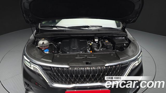 Kia Canival 2021 — photo 6
